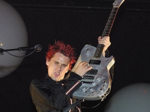 Matt on stage, V Festival 2001