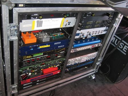 Guitar effects & Amplifiers – MuseWiki: Supermassive wiki for the band Muse