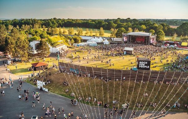 Hradec Králové Park 360 – MuseWiki: Supermassive wiki for the band Muse