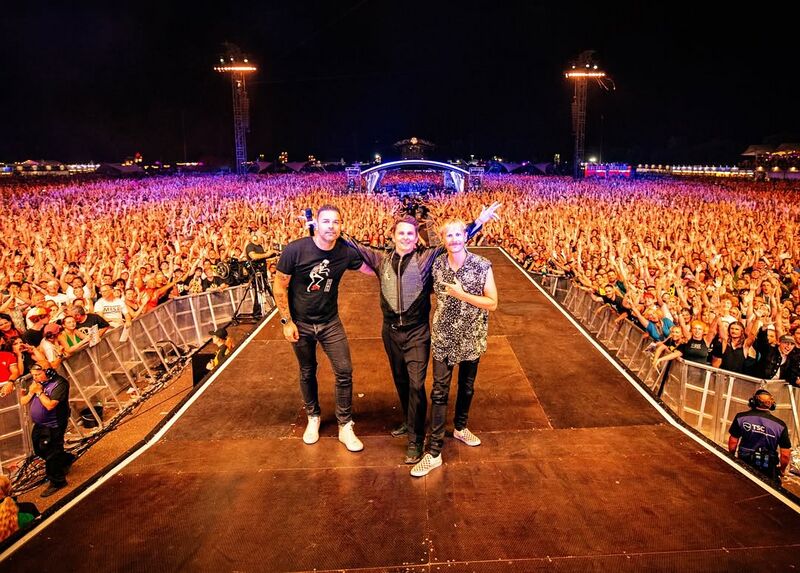 File:Pinkpop25 12.jpg